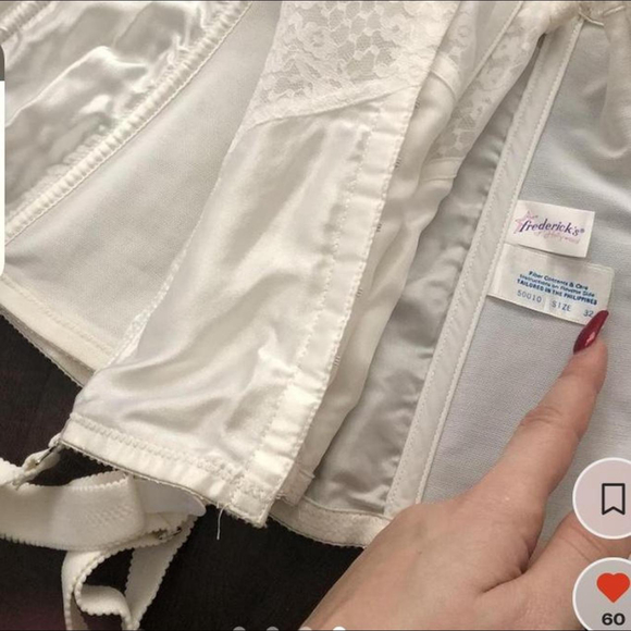 Corsets - Picture 4 of 4